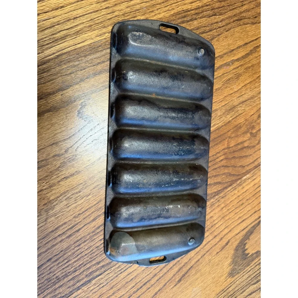 Unbranded vintage cast